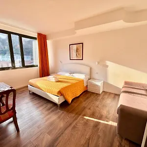 Lejlighedshotel Victoria Royal Garden, Como